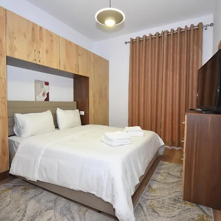 Urbanin A4 Apartment *