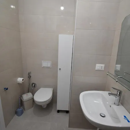 Urbanin A4 티라나